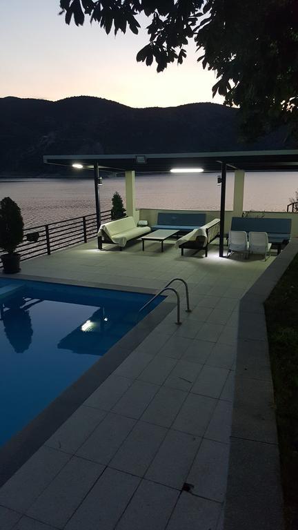 Villa Tikvesh Lake 卡瓦达尔奇 外观 照片